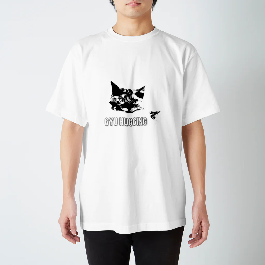 izuU shopのさび猫まさみのぎゅっとハグ Regular Fit T-Shirt