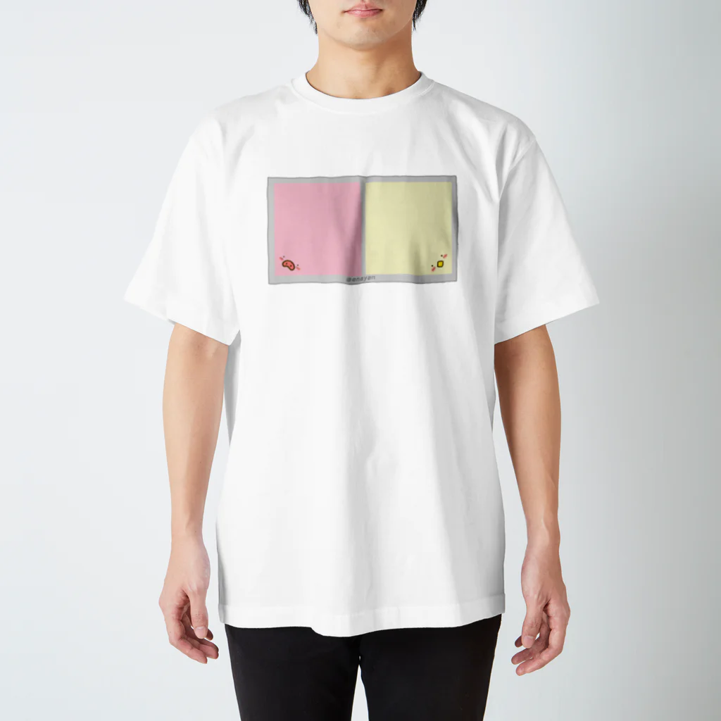 えなやん enayanの控えめなブタとトリ Regular Fit T-Shirt