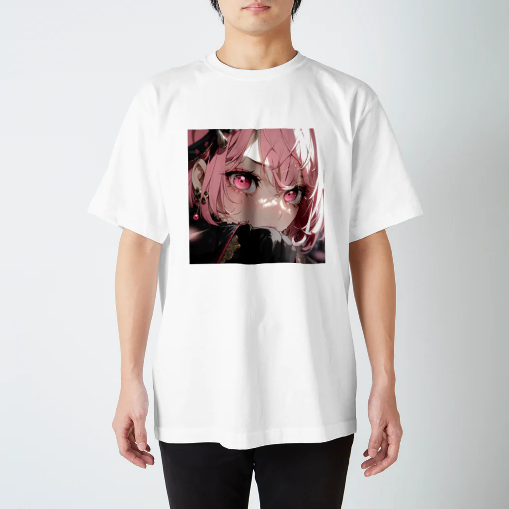 ぶーたんの黒服の女王 Regular Fit T-Shirt