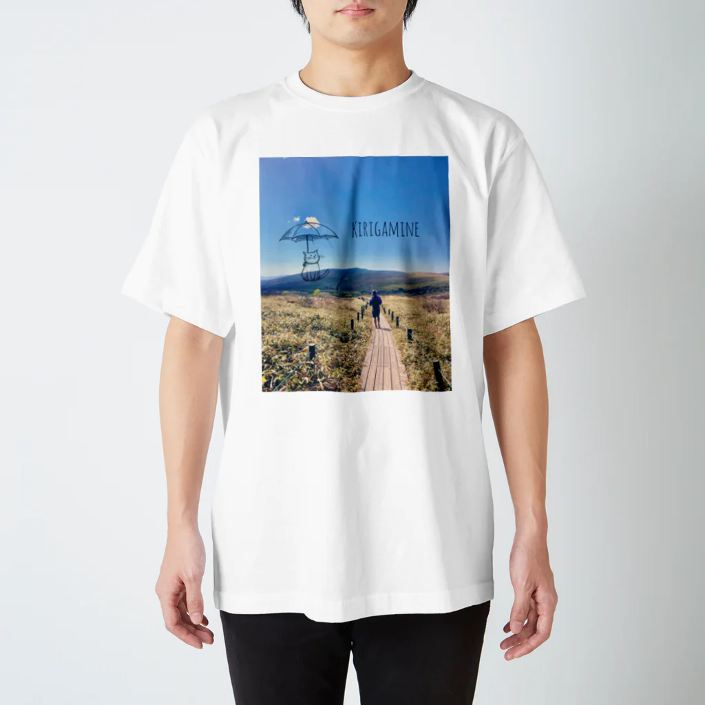 くしゃくしゃブルドッグの山絵 百名山 ネコと霧ヶ峰 Regular Fit T-Shirt