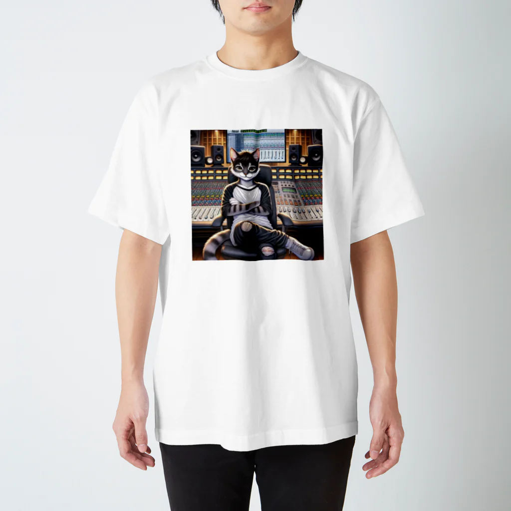 ２５GoodsShopのミキサー猫A Regular Fit T-Shirt