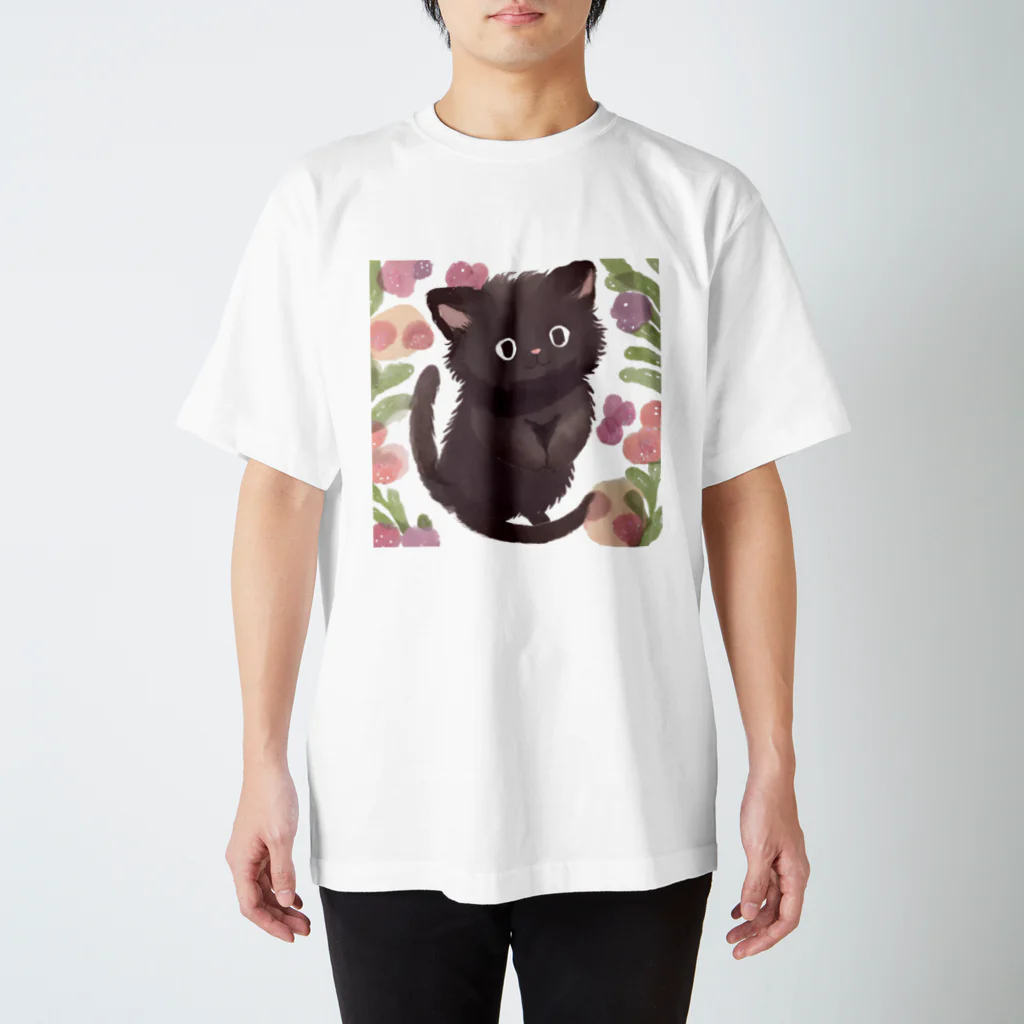 kakuzatoの猫の黒ちゃん スタンダードTシャツ