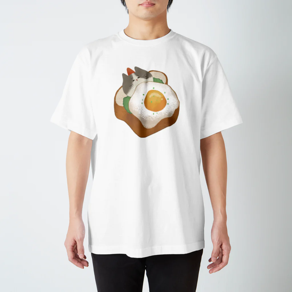 GOAT9 - ぼうし猫のイラストグッズ -のすやすや猫ちゃん Regular Fit T-Shirt