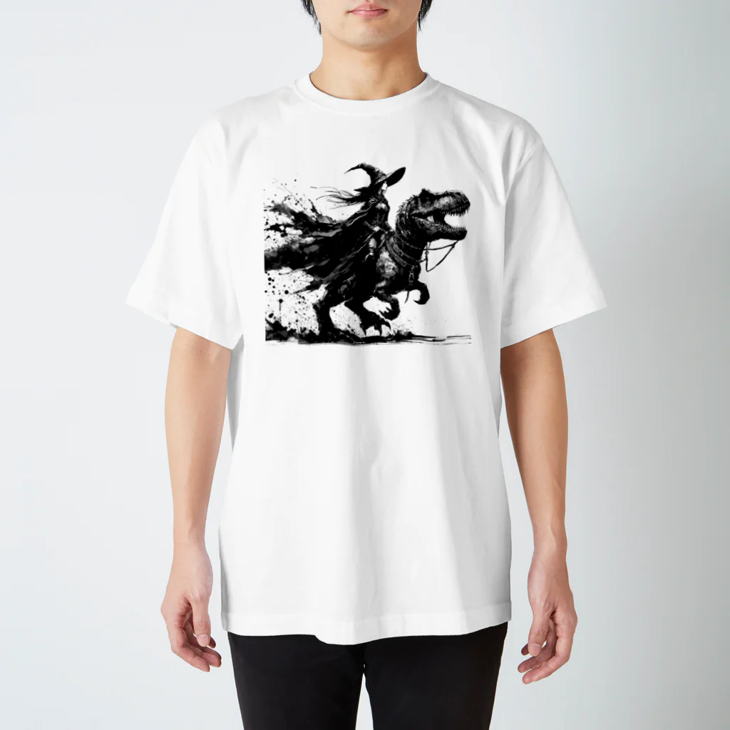 PALA's SHOP　cool、シュール、古風、和風、の恐竜に乗る荒れ地の魔女 スタンダードTシャツ