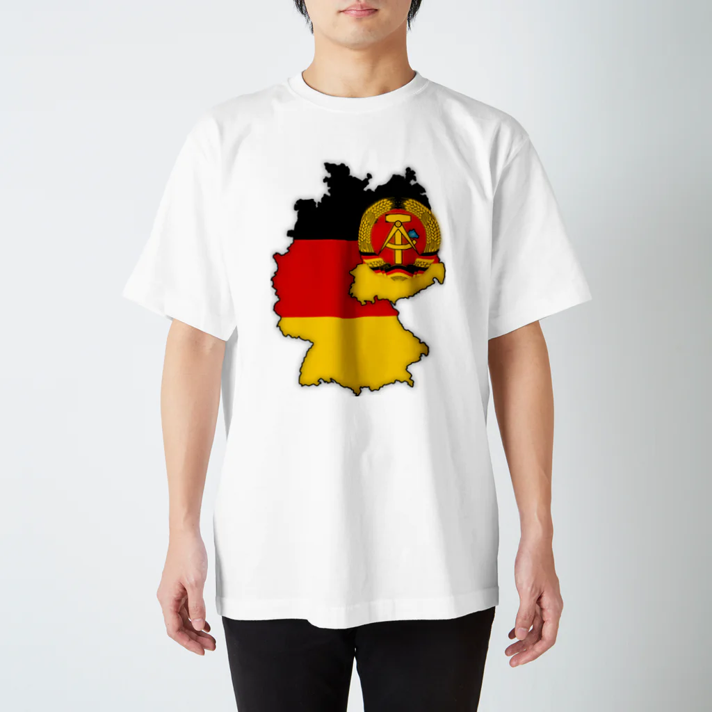 Shop of Haatania Ball (Polandball)のイースタングッズ Regular Fit T-Shirt