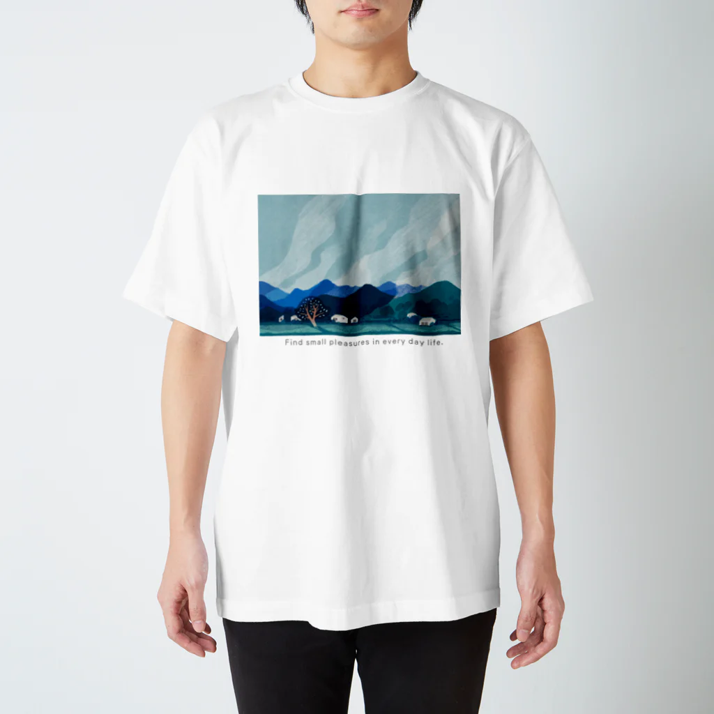 Nakanoemiの山のある風景 スタンダードTシャツ