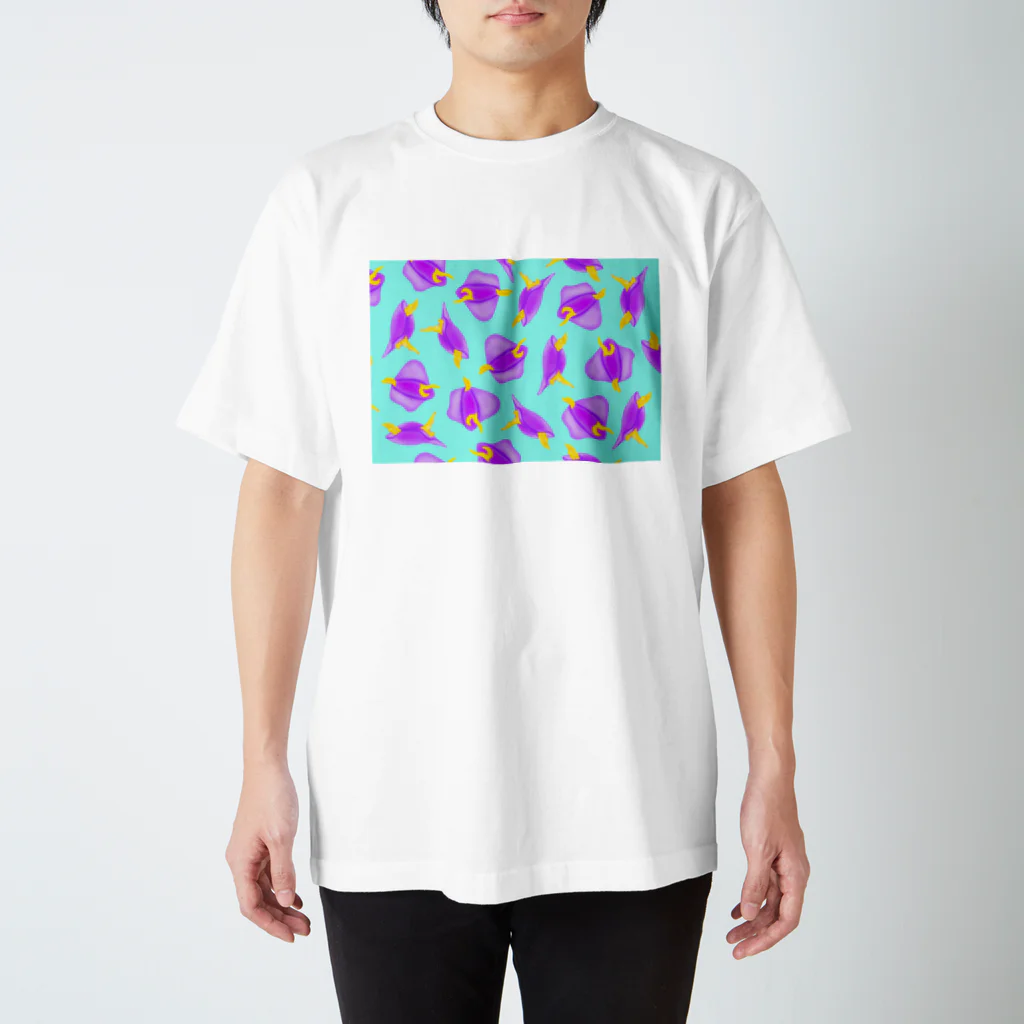 海雑貨制作＊ＫＡＳＡ＊のムラサキウミコチョウがいっぱい スタンダードTシャツ