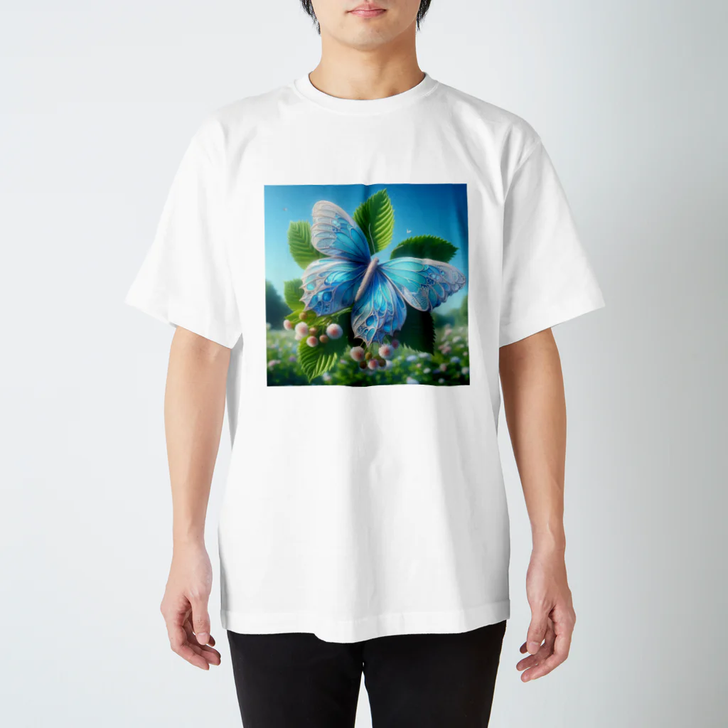 Chihiro0318の水色に舞う美しい蝶々 Regular Fit T-Shirt