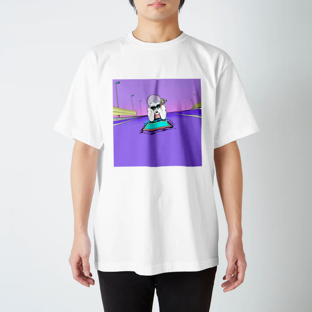 YASUHIRO DESIGNのファンシーレトロ Regular Fit T-Shirt