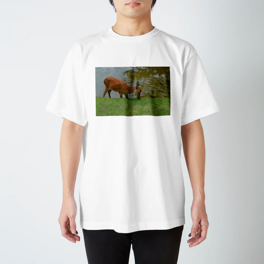 鹿野屋のバンビ Regular Fit T-Shirt