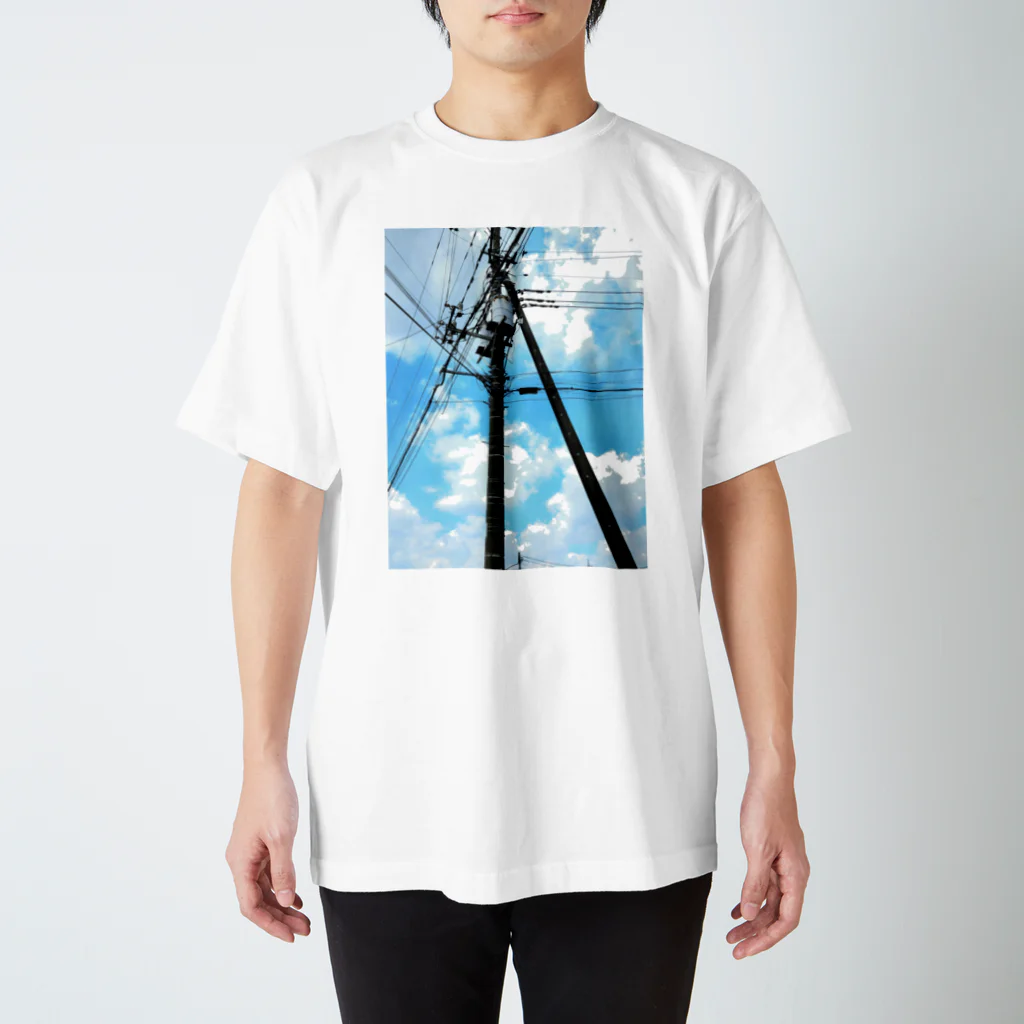 顔面チンパンジーラップのレベルは一般人の夏の晴れた日の空 Regular Fit T-Shirt