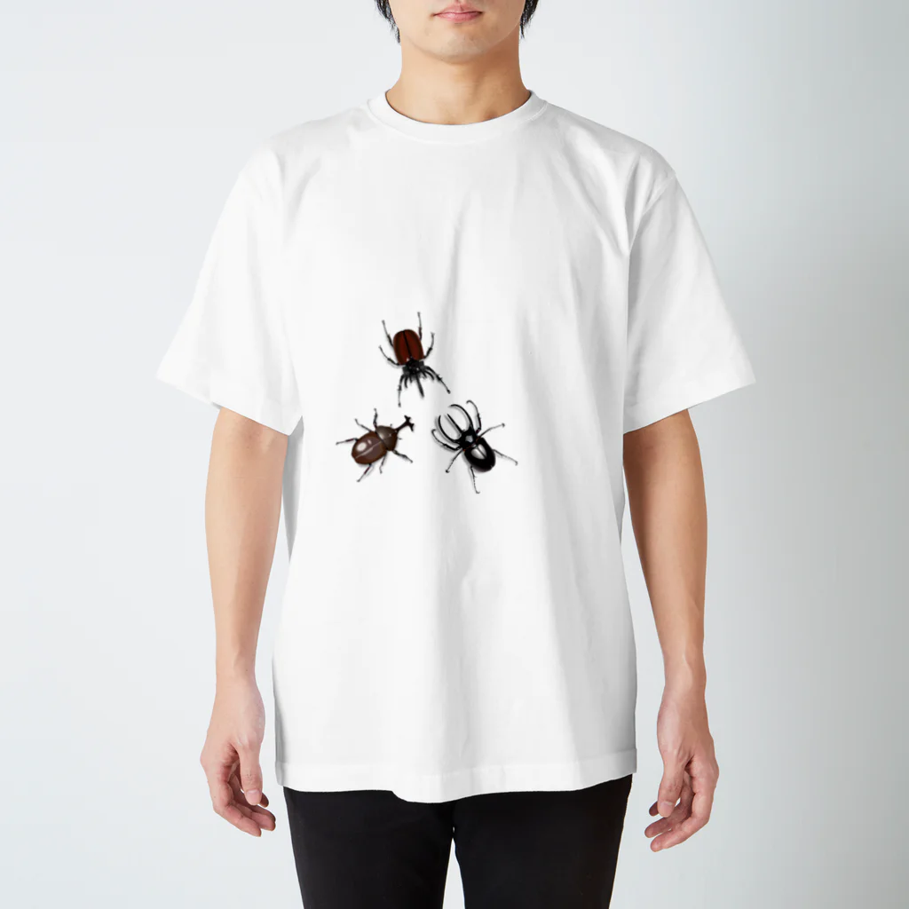 Drecome_Designのいたずらデザイン(ちょっとカブトムシついてますよ) スタンダードTシャツ