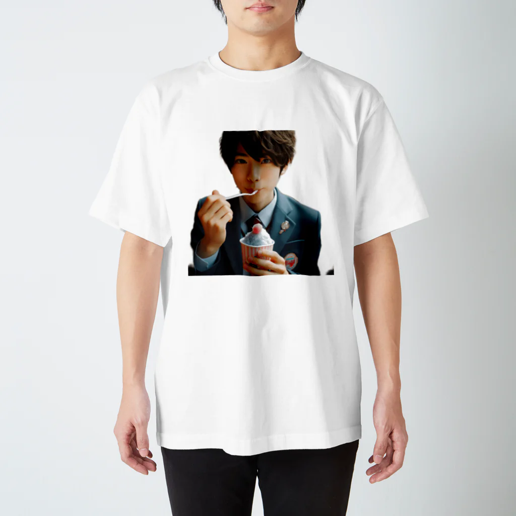 可愛い男の子イラスト販売所　By,keicyanの男の子　中学1年生　かき氷 Regular Fit T-Shirt