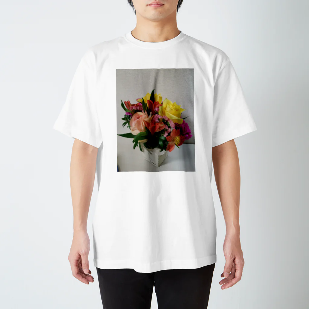 らうの花束 Regular Fit T-Shirt