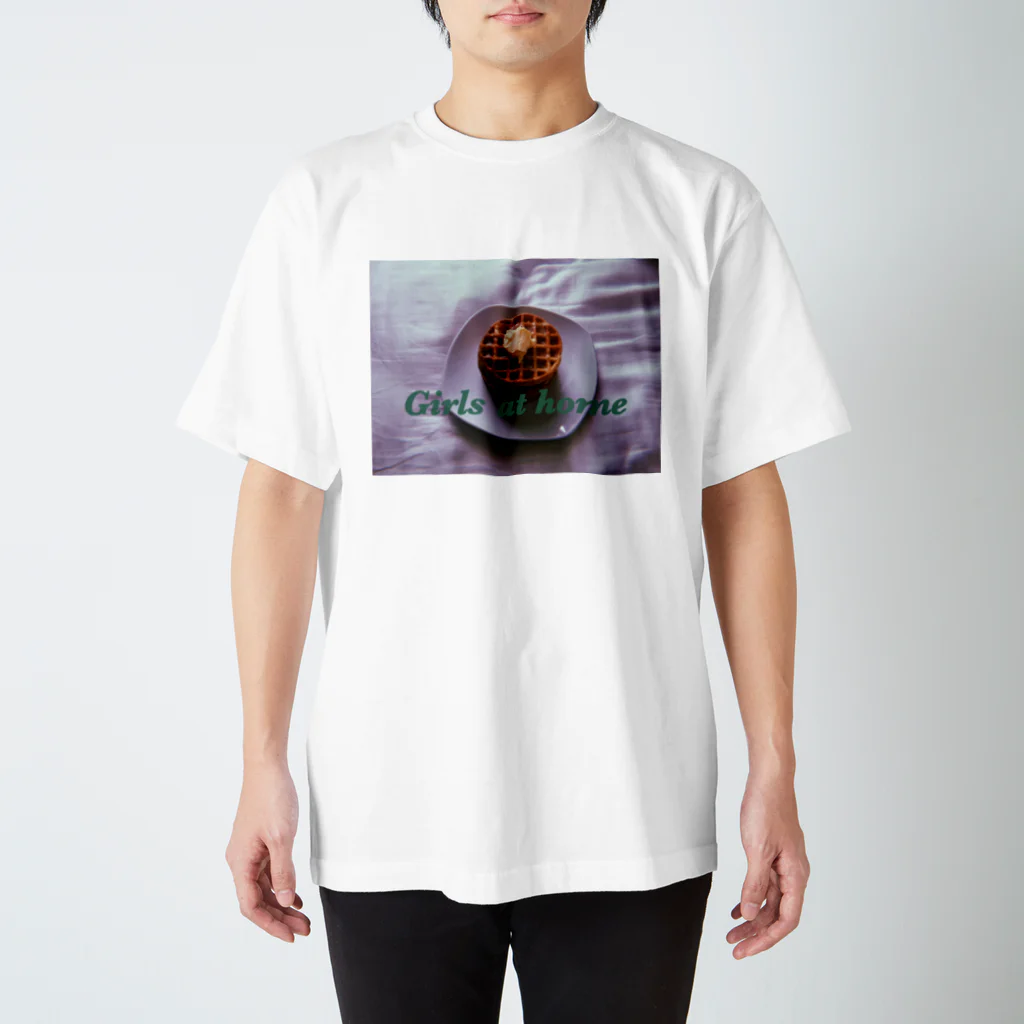 Girls at homeのGirls at home waffles  スタンダードTシャツ