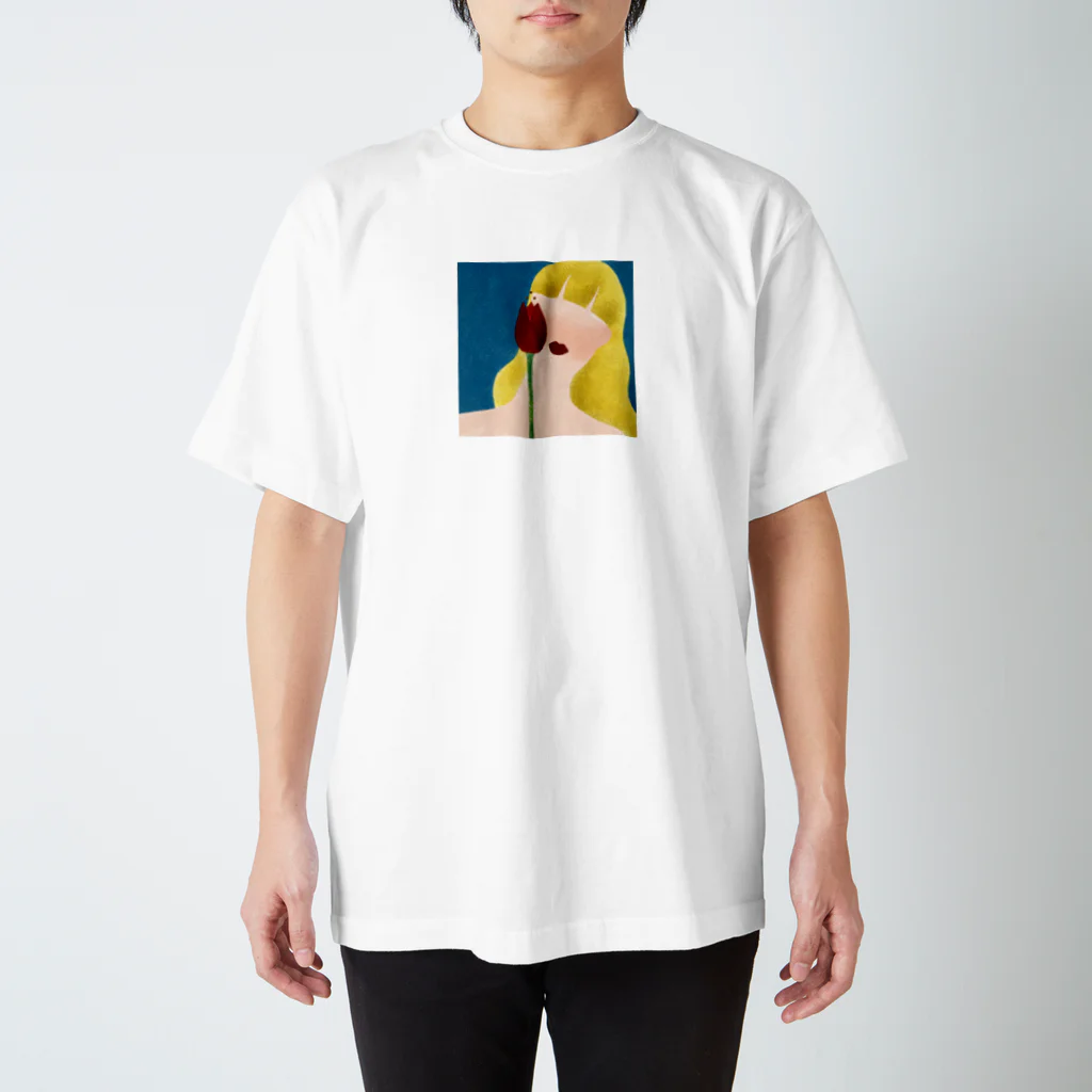 megumi_shirai_のtulip Regular Fit T-Shirt