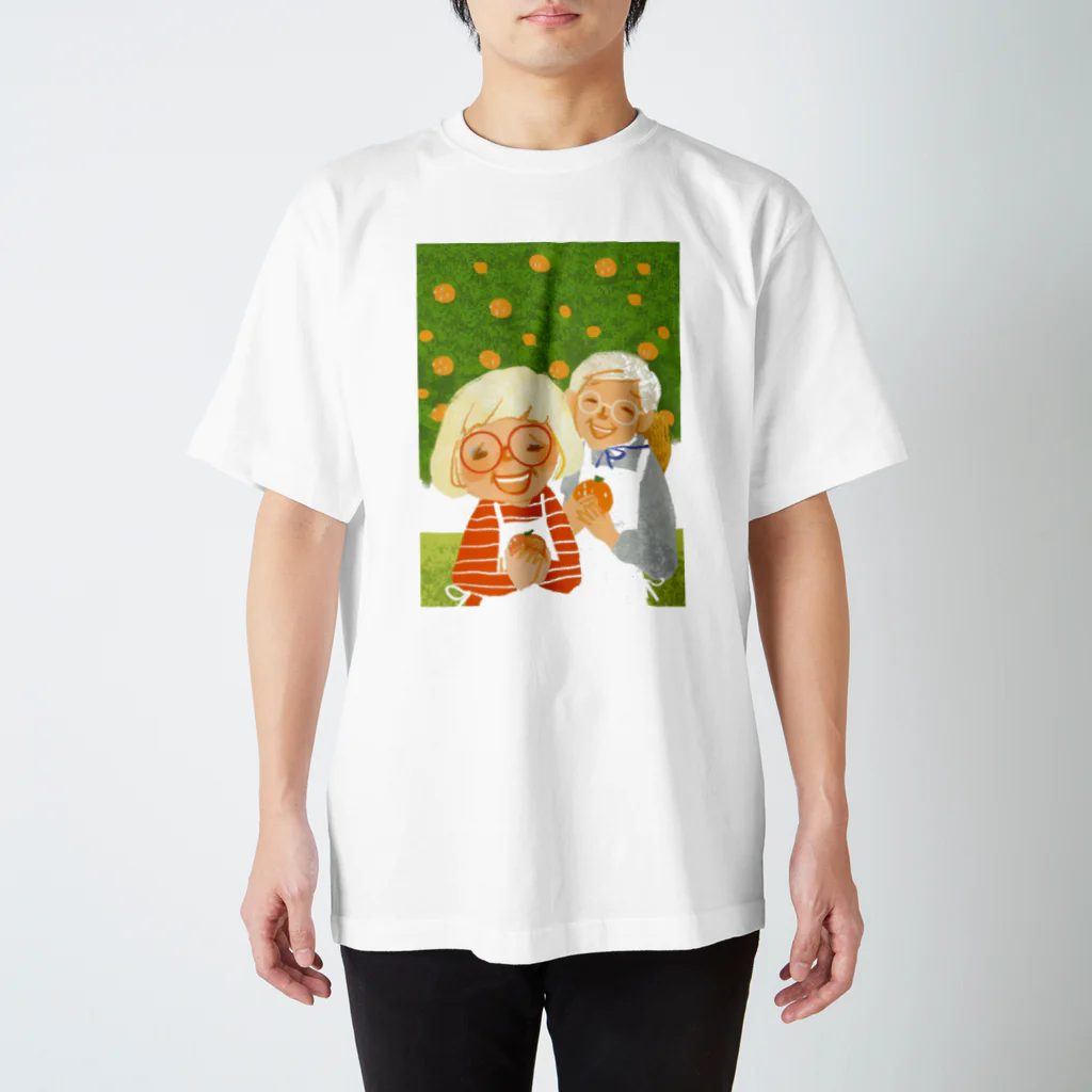 ニーヤ・アキのみかん夫婦 Regular Fit T-Shirt