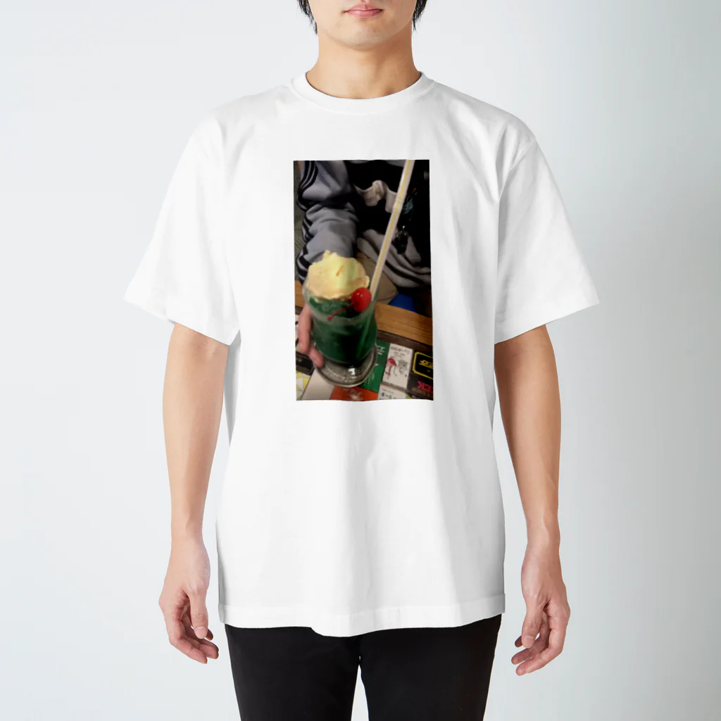 senna_76のきみとクリームソーダ スタンダードTシャツ