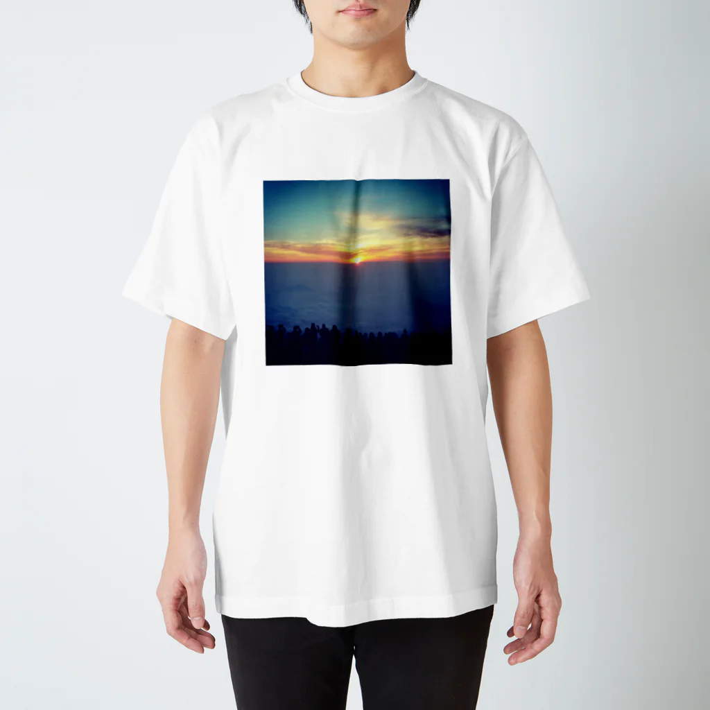 neri:coのはじまり Regular Fit T-Shirt