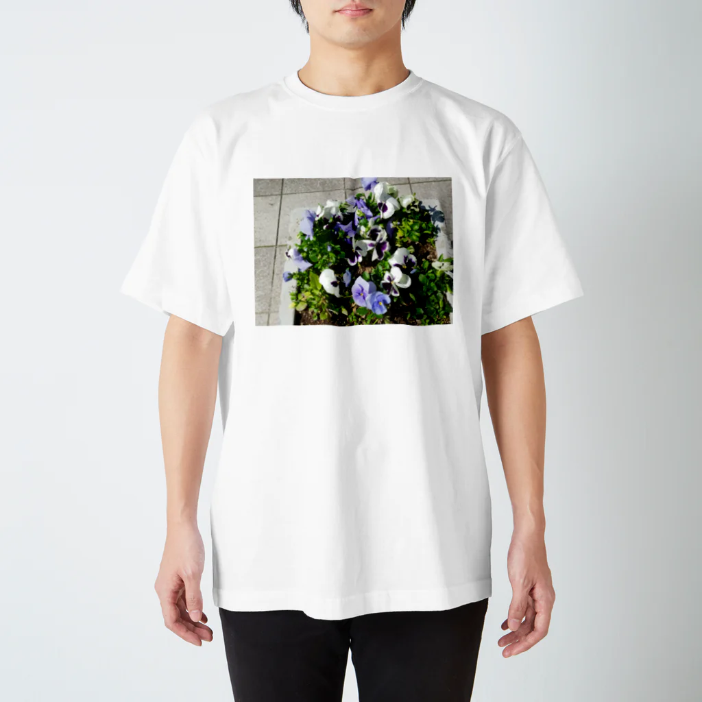 hati-catのパンジー　パープルベース Regular Fit T-Shirt
