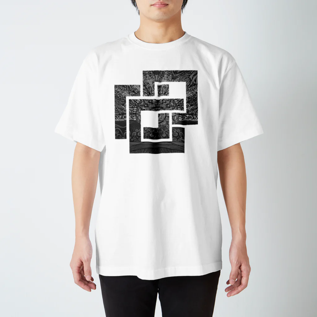 DecoLacertaのミステリースクエア Regular Fit T-Shirt