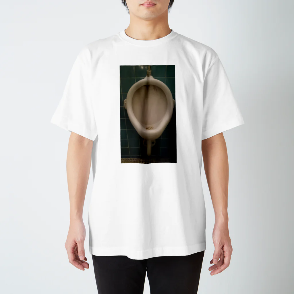 yoiyoiのジャパニーズベンジョ Regular Fit T-Shirt