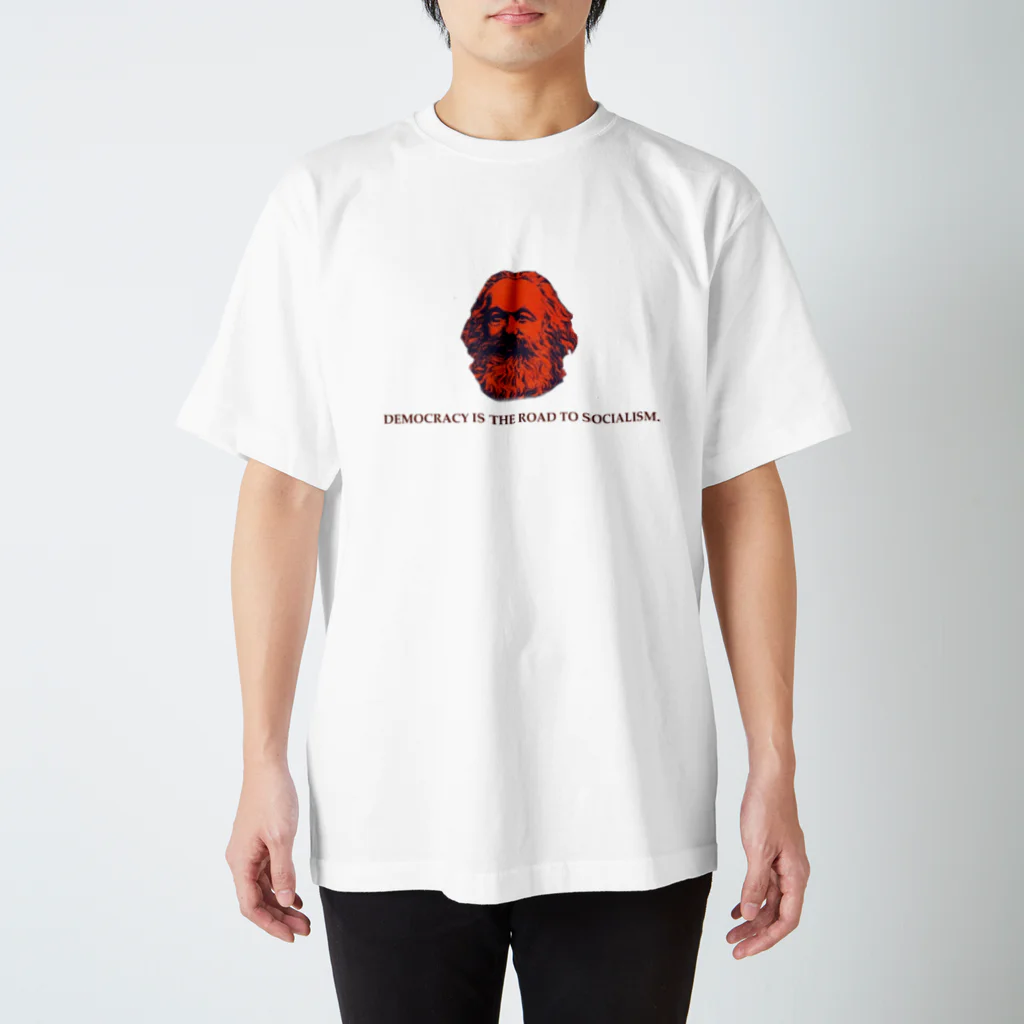 Adestroyのマルクス DEMOCRACY IS THE ROAD TO SOCIALISM Regular Fit T-Shirt