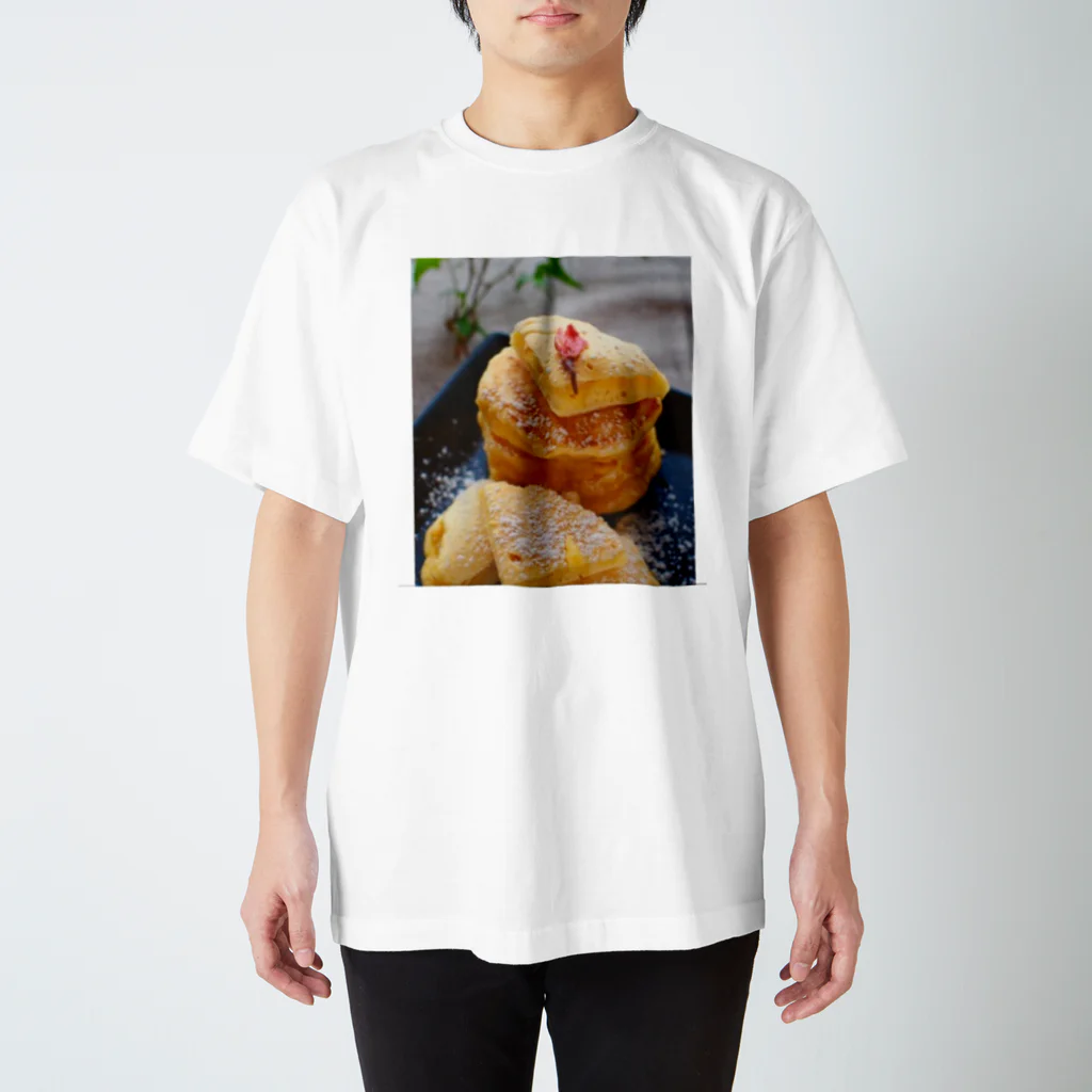 なヽ子 nanakoのsakura pancake Regular Fit T-Shirt