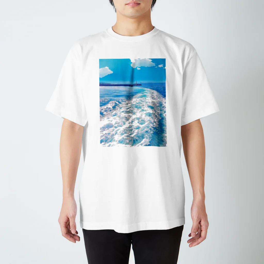 Square Code ProductsのA photo of the ocean スタンダードTシャツ