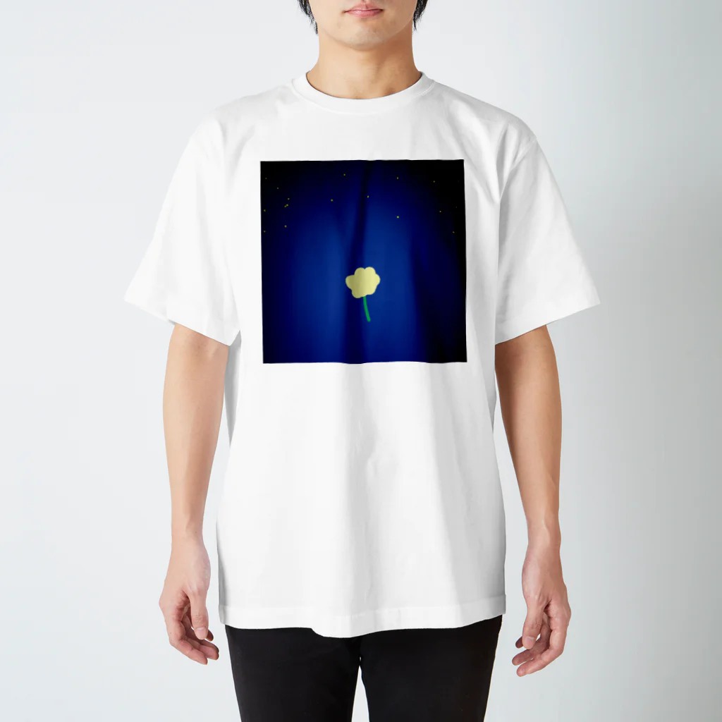 菜の花の夜空に浮かぶ一輪の花 スタンダードTシャツ