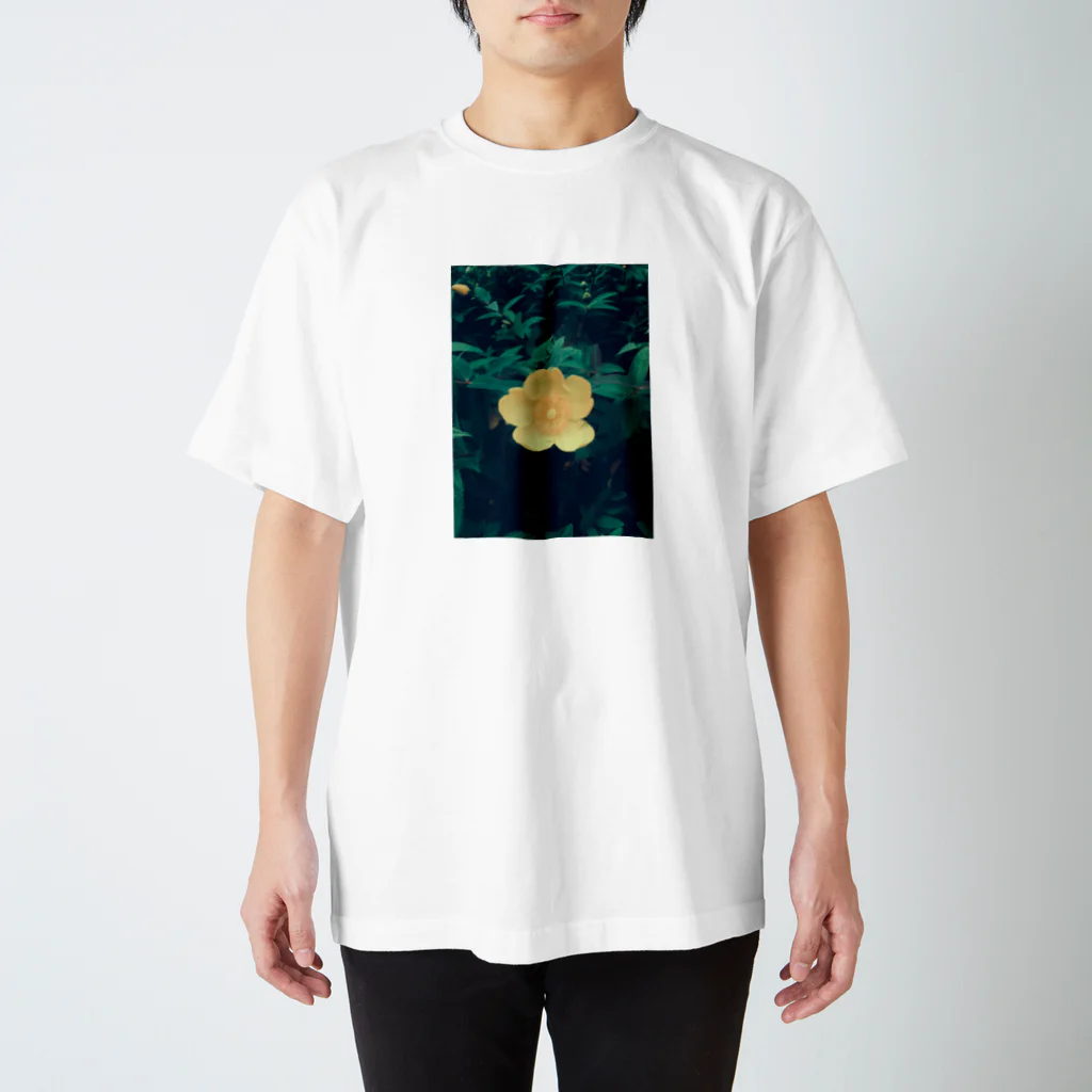 33GaMaのyellow flower スタンダードTシャツ