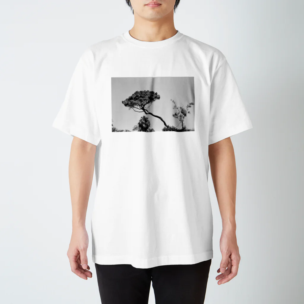 yuna yagiのtree Regular Fit T-Shirt