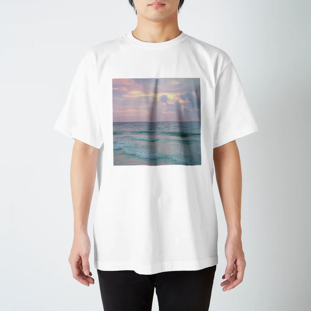 relaxmax on the roadのMorning Child Regular Fit T-Shirt