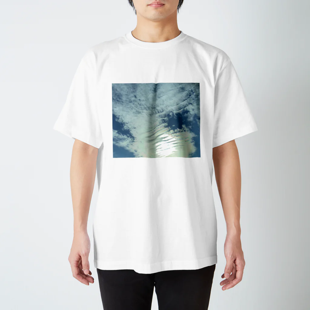 nubi_sの雲 Regular Fit T-Shirt