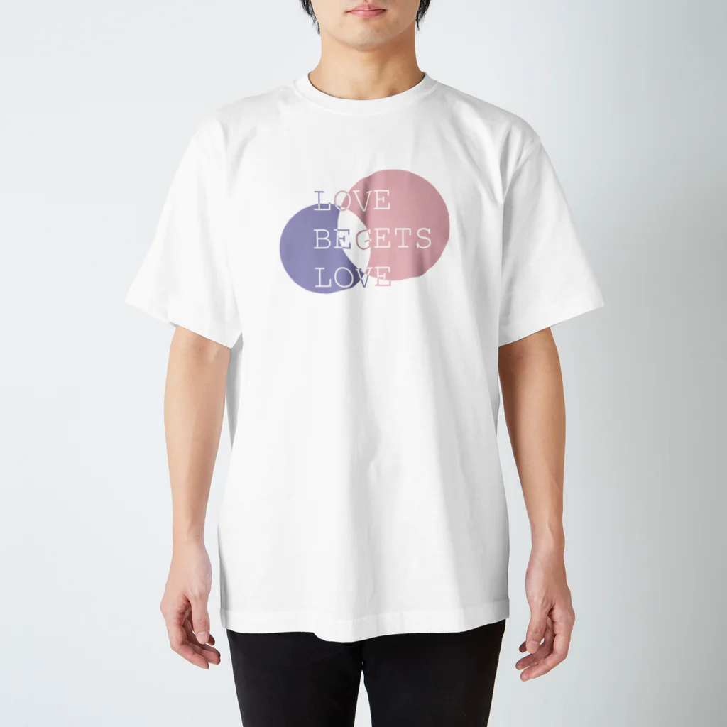 ゴンの愛は愛を生む Regular Fit T-Shirt