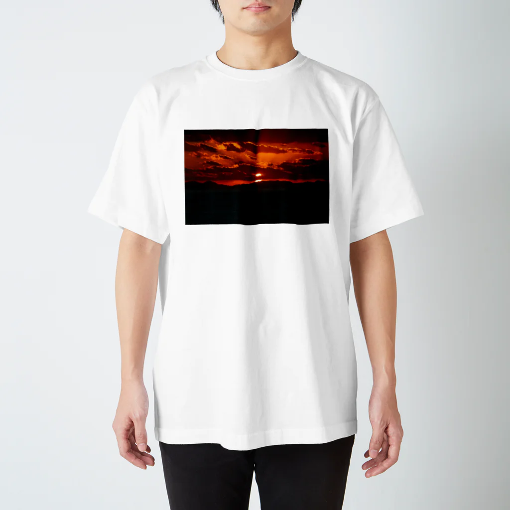 愁諷のSUNSET Regular Fit T-Shirt