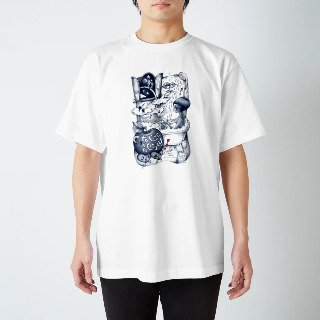 クロダリエの生きることは楽しむこと Regular Fit T-Shirt