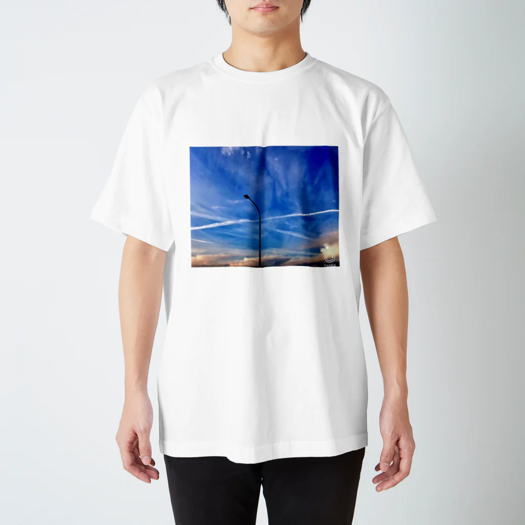 kinokotakenoko2828のBlue sky  Regular Fit T-Shirt