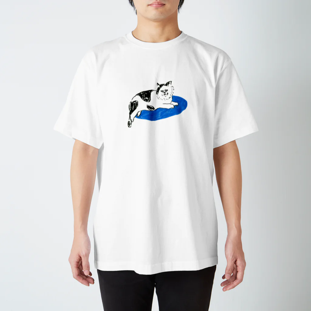 matsuorrrのblue monday cat Regular Fit T-Shirt