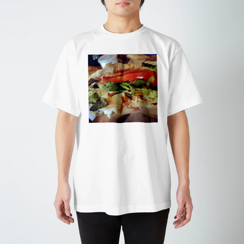 芸術シャツのおなかすいた！食べ物 Regular Fit T-Shirt