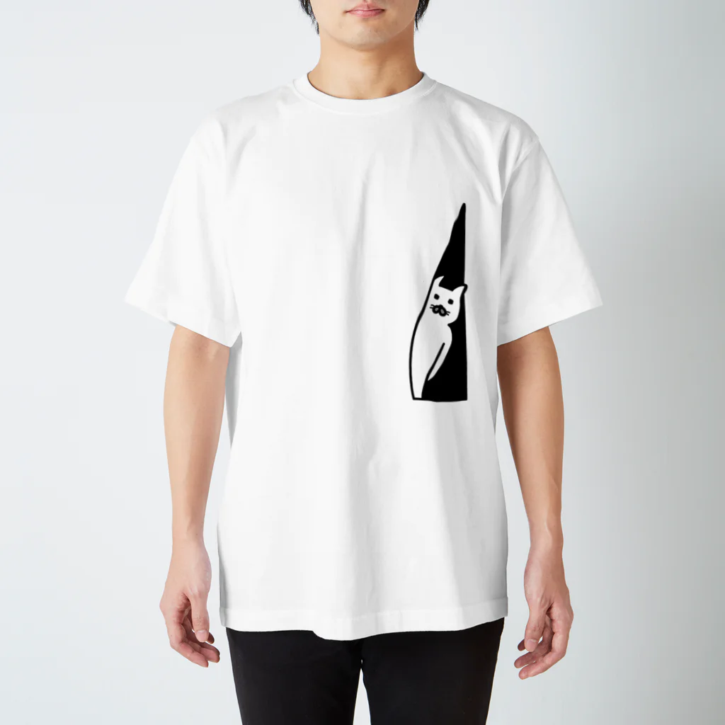 PokuStarののぞき見るネコ Regular Fit T-Shirt