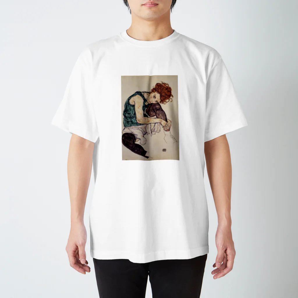 Art Baseのエゴン・シーレ / 1917 / Seated Woman with Bent Knee /Egon Schiele スタンダードTシャツ