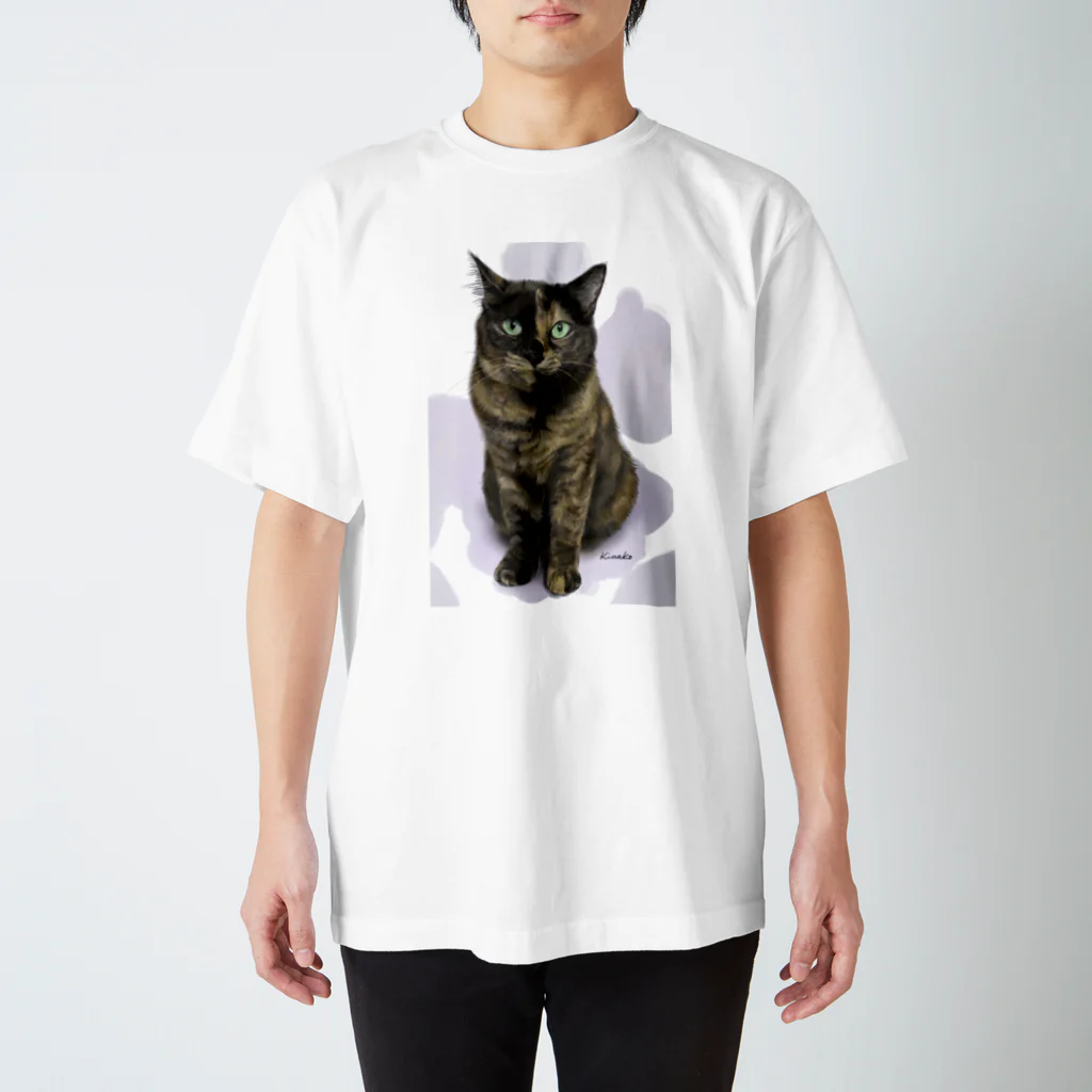 kinako-japanのサビ猫のキューちゃん スタンダードTシャツ