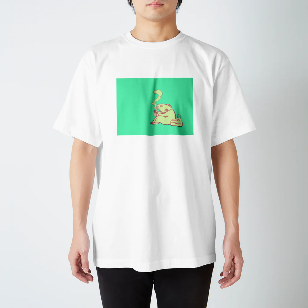 poyosumiの半魚サラリーマン スタンダードTシャツ