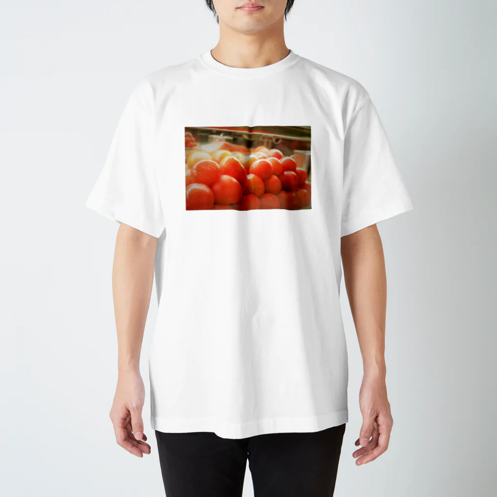 namonaki_hituziの真っ赤なトマト スタンダードTシャツ