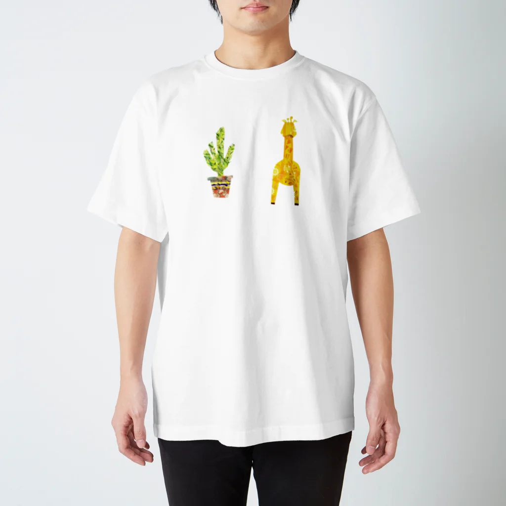 Animal pokkeのキリンと観葉植物 スタンダードTシャツ