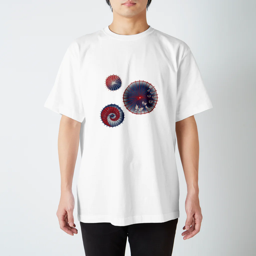 IZANAMI by Akane Yabushitaの【日本レトロ#15】和傘 Regular Fit T-Shirt