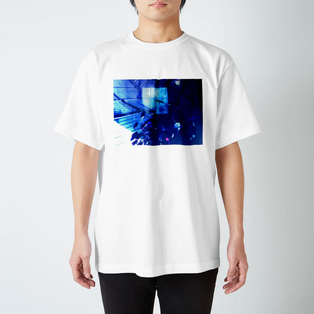 さかいまみの「studio344」の青い鳥 Regular Fit T-Shirt