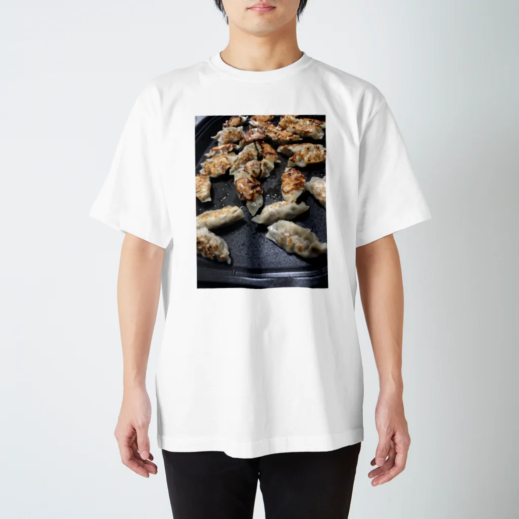 夏の餃子サコッシュ gyoza ぎょうざ ギョウザ 🥟 Regular Fit T-Shirt