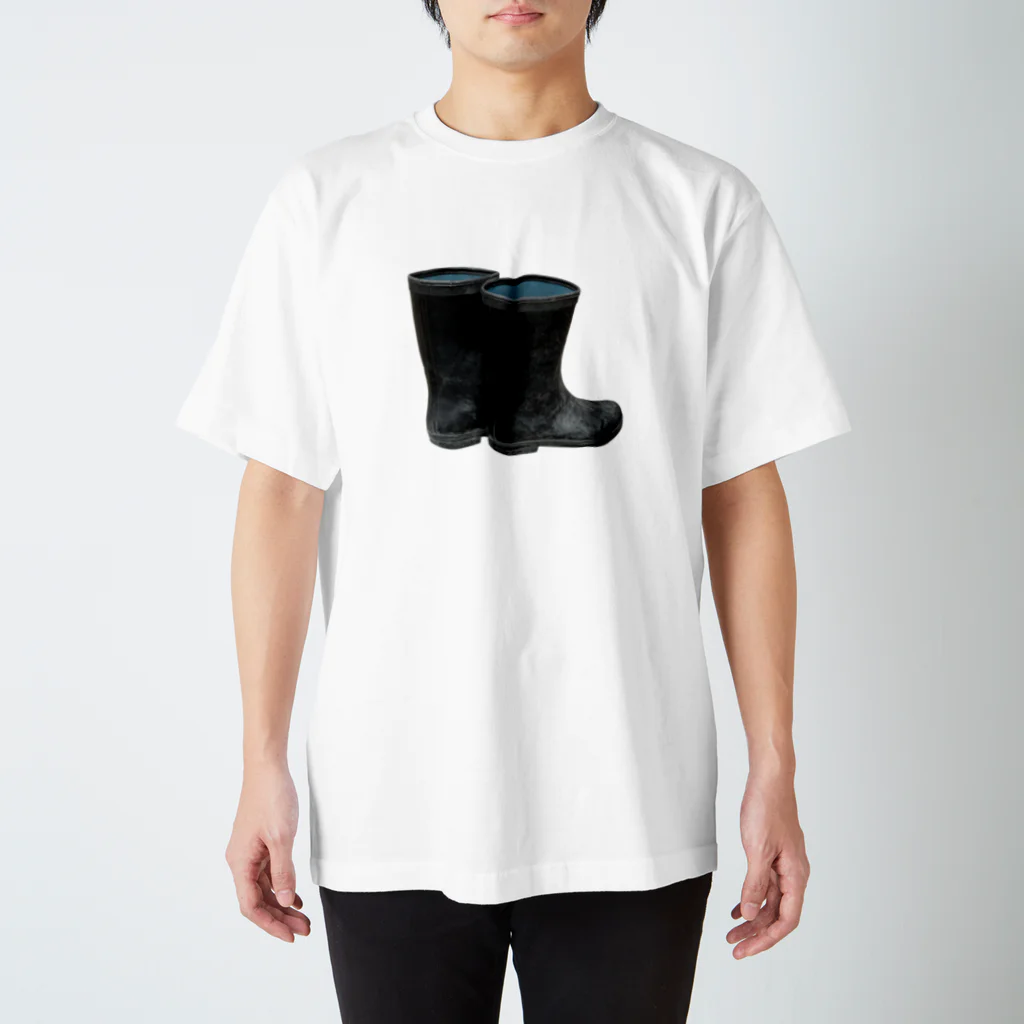 Yusuke Saitohの長靴 Regular Fit T-Shirt